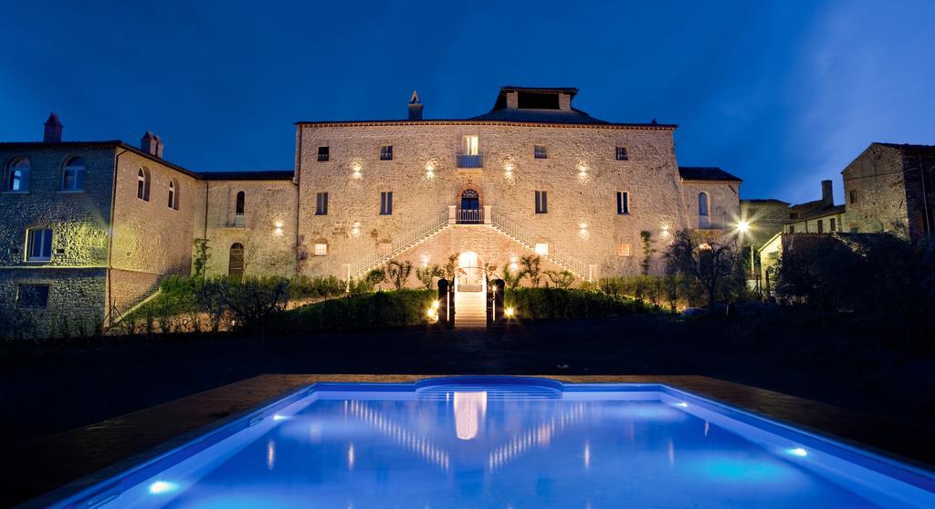 Castello Di Montignano Relais & Spa Massa Martana Exterior foto